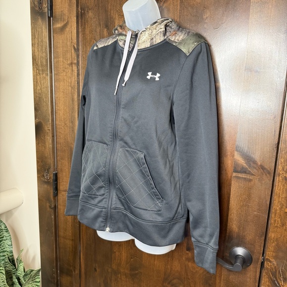 Under Armour Black and Camouflage Women's zip up Hoodie Size M - Picture 1 of 11